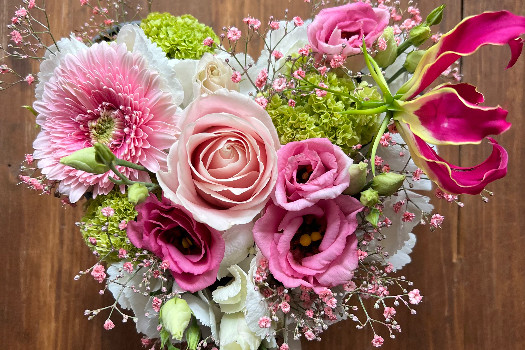 Atelier créatif " arrangement cœur avec fleurs fraîches 