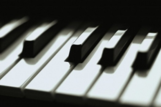 COURS de PIANO par une PIANISTE DIPLÔMÉE de la Haute Ecole de Musique de Genève