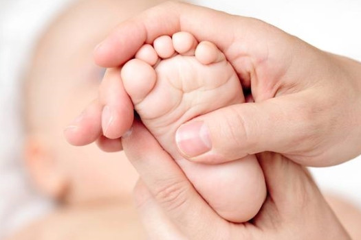 Cours de massage bébé pour parents 